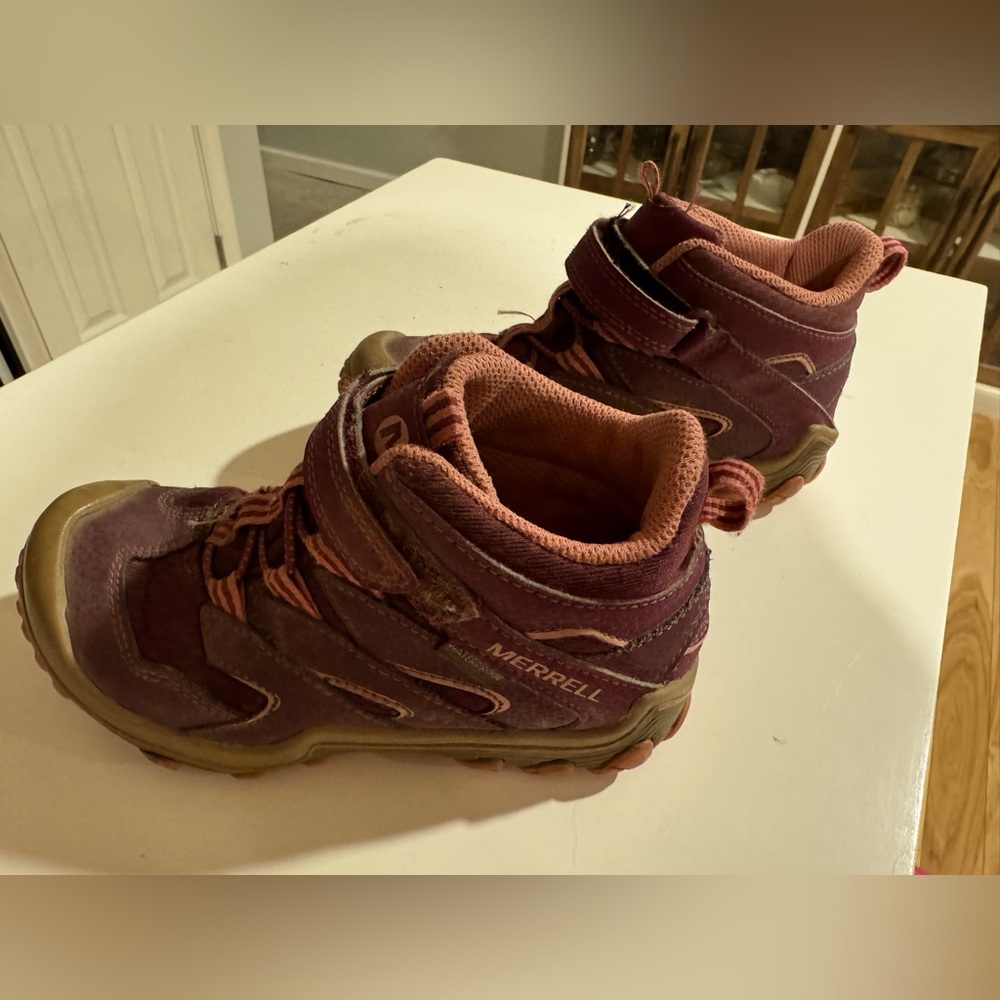 Little Girls Merrell Chameleon 7 Hiking Boots Size 12M